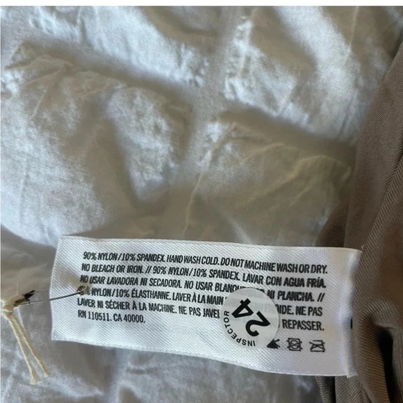 Ingrid & Isabel maternity swim top - Picture 4 of 6